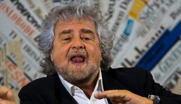 Talianske populistické a euroskeptické Hnutie piatich hviezd chce predčasné voľby