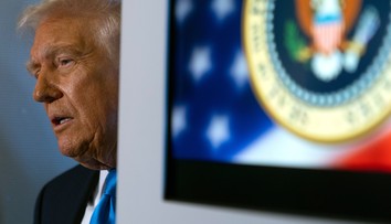 Trump uznal, že tretí mandát mu zakazuje ústava. Naznačil však, že to nie je definitívne