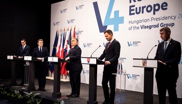 Už žiadna Vyšehradská štvorka, ale V2+2: Slovensko sa stalo lídrom zmeny, teraz sa pridalo Česko