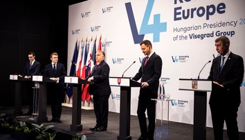 Už žiadna Vyšehradská štvorka, ale V2+2: Slovensko sa stalo lídrom zmeny, teraz sa pridalo Česko
