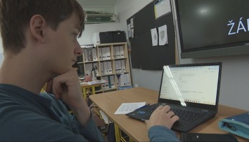 Majú slohy ešte zmysel? Umelá inteligencia mení pravidlá v školách