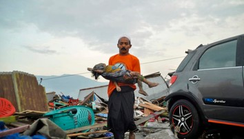 Počet obetí silného zemetrasenia a vlny cunami v Indonézii sa zdvojnásobil