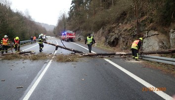 Víchrica v Česku: Na Snežke namerali rekordnú rýchlosť vetra