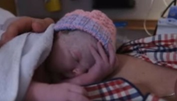 Britka (45) porodila už 22. dieťa. Po pôrode dala veľmi odvážny sľub