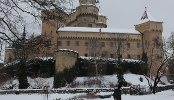 Ľad pri Bojnickom zámku láka korčuliarov. Pamiatkari majú jasnú odpoveď