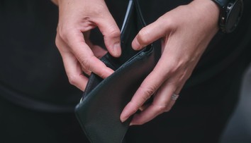 Šoférovi električky v Bratislave odovzdal cestujúci stratenú peňaženku. Jej obsah ho poriadne prekvapil