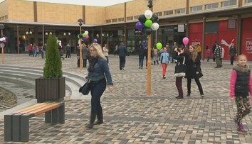 Smutný príbeh outletu Voderady nemá konca. Nikto ho nechce ani za tretinovú cenu