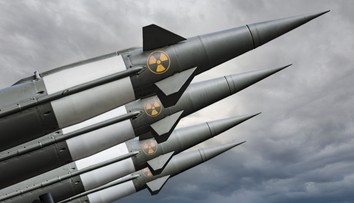 Bude svet extrémne nebezpečný? Až šesť nových štátov môže mať jadrové zbrane, jedným z nich je náš sused