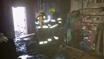 Poplach v obchodnom centre v Žiline. Predajňu s oblečením zničili plamene, jeden zranený