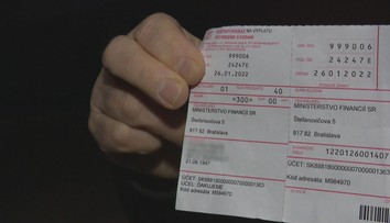 Dôchodca si našiel poukážku na 300 eur za očkovanie, ale peniaze nedostal. Problém majú viacerí