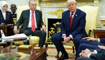 Trump tlačí na Erdogana: Prestaňte kupovať ruskú ropu, lebo prídu tvrdé dôsledky