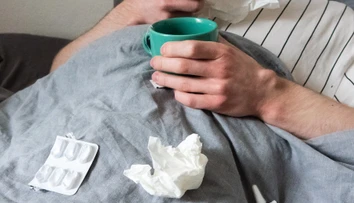 Horúčka, bolesť hrdla či nádcha. Ako rozpoznať, či máte chrípku alebo prechladnutie?
