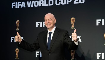 Historická udalosť pre MS vo futbale. V polčasovej prestávke finále vystúpia svetoví umelci