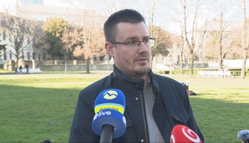 Z policajnej cely rovno do práce. Obvinený prokurátor Šúrek prehovoril po noci za mrežami