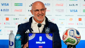 Tréner Španielska poodhalil taktiku na finále, kľúčom bude Messi. S koučom súpera má zaujímavú spojitosť