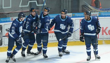 Košice schytali debakel, tri prehry na domácom ľade vyšli Nitru draho. Extraliga má nového lídra