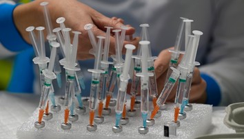 Desiatky rodín v Španielsku zažalovali zdravotnú sestru za predstieranie očkovania ich detí