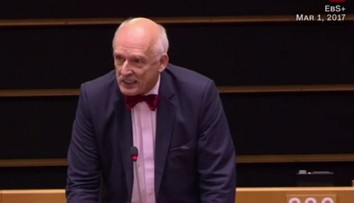 Poľského europoslanca trest za hrubé výroky o ženách neminie