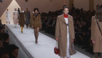 V odevnom biznise sa hovorí o revolúcii, módne domy končia s kožušinami