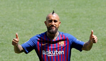 Barcelona potvrdila príchod čilského záložníka Artura Vidala