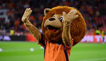 Nevídaná pokuta v Španielsku. Profesionálny futbalista obťažoval ženu v kostýme maskota