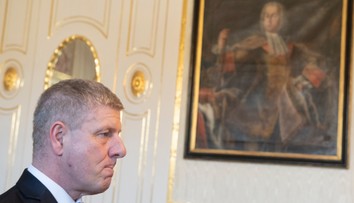 ANKETA: Mal by Lengvarský odstúpiť? Viacerí sa ho zastali