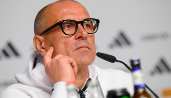 VIDEO: Sú Calzonove dni zrátané? Pri reprezentácii sa skloňuje aj meno Weiss