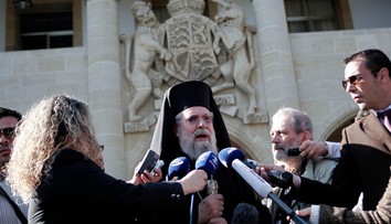 Rázny krok cyperského arcibiskupa: Pre odmietanie očkovania suspenduje 12 kňazov