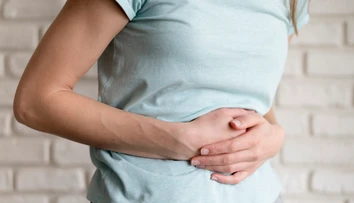 Únava, priberanie aj vysoký cholesterol: Osem príznakov, ktoré môžu signalizovať problémy s pečeňou