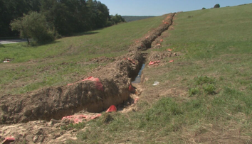Zlodeji káblov z malej dediny na východe odniesli do zberu meď za 100 000 eur. Nechali za sebou spúšť