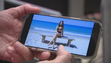Vyzliekla vás umelá inteligencia? Európa pritvrdzuje, za takéto porno hrozia drakonické sankcie