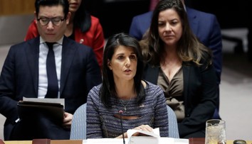 Rusi si vystrelili z Trumpovej veľvyslankyne. Myslela si, že jej telefonuje poľský premiér