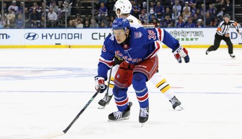 VIDEO: Fenomenálny úvod v NHL od slovenského mladíka. Sýkora gólom opäť rozjasal New York