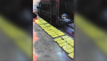 Auto s drogami colníci pustili cez hranicu. Veľká ukrajinská razia sa týka aj Slovenska