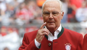 Cisár, nikto nebol taký ako on. Osobnosti aj svetové médiá reagujú na úmrtie Beckenbauera