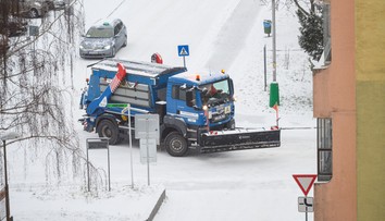Meškať môžu zásielky aj dovoz potravín. Počasie komplikuje život aj kuriérom