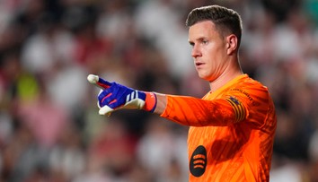 Napätie medzi Barcelonou a ter Stegenom pokračuje. Klub ho chce zbaviť pozície kapitána