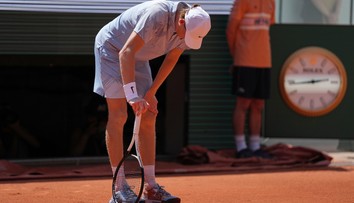 Senzácia na Roland Garros. Sinner nevyužil obrovský náskok a končí už v 2. kole