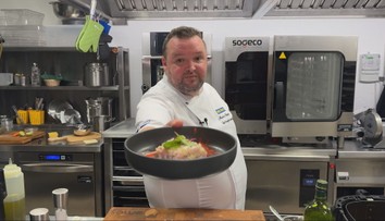 Variácie na štedrovečerné klasiky: Ako pripraviť tatarák z kapra či lacnejšiu a zdravšiu verziu šalátu