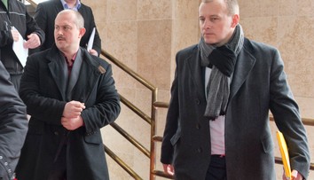 Dvaja z troch Slovákov sú za zrušenie Kotlebovej strany