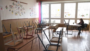 Oddnes sa žiaci 2. stupňa a stredoškoláci učia online z domu