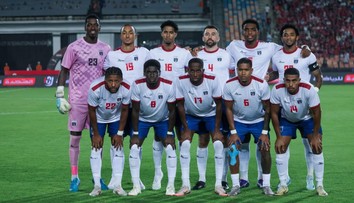 VIDEO: Brutálny skrat rozhodcu. Exbrankára Trenčína a jeho africké ostrovy pripravil o isté MS