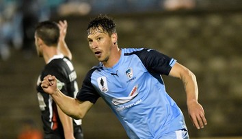 Hološkova paráda z 25 metrov: "Dúfam, že doma bude hetrik"