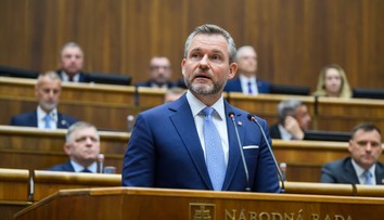 Zarobil vlani vlac Pellegrini či Čaputová? Zverejnili konkrétne čísla