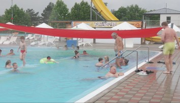 Kúpalisko v Štúrove je opäť v plnej prevádzke. Najčistejšia voda v Európe, glosujú jeho otvorenie návštevníci