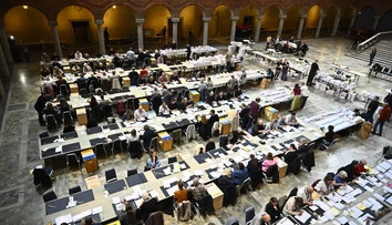 Vo Švédsku sa črtá nová vláda. Ľavicová opozícia bude mať v novom parlamente tesnú väčšinu