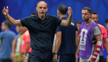 Médiá aj experti lynčujú trénera. Thomas Tuchel sa zodpovednosti nevyhýba, vysvetlil svoje kroky