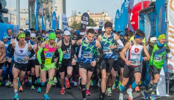 VIDEO: Bratislava sa cez víkend opäť zastaví, aby mohla bežať. Čo hovoria favoriti maratónu pred štartom?