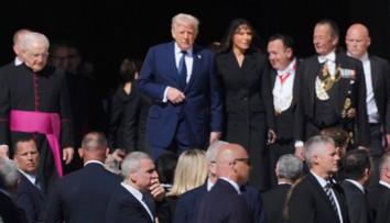 GALÉRIA: Na pápežovom pohrebe sa zúčastnili aj svetoví lídri. Pozrite si oblečenie prvých dám, panovníčok a političiek