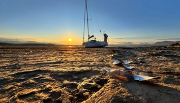 Liptovská Mara sa opäť zapĺňa. Ešte nedávno sa po dne prechádzali ľudia